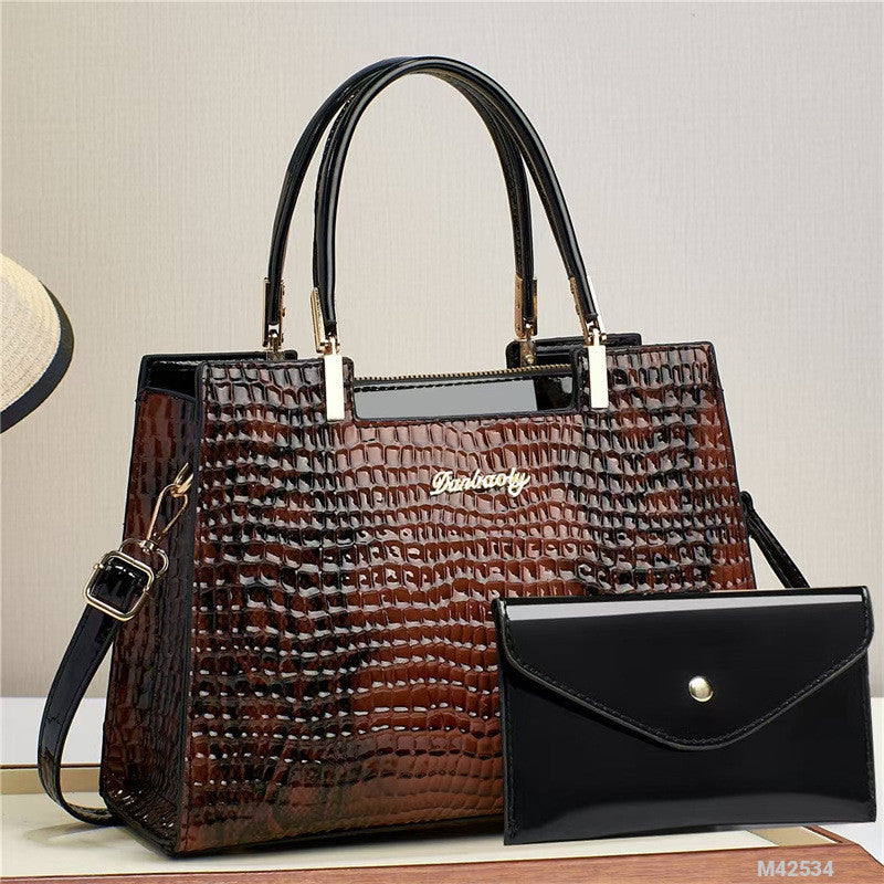 Woman fashion bag M42534