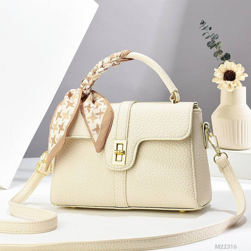 Woman Fashion Bag M22316