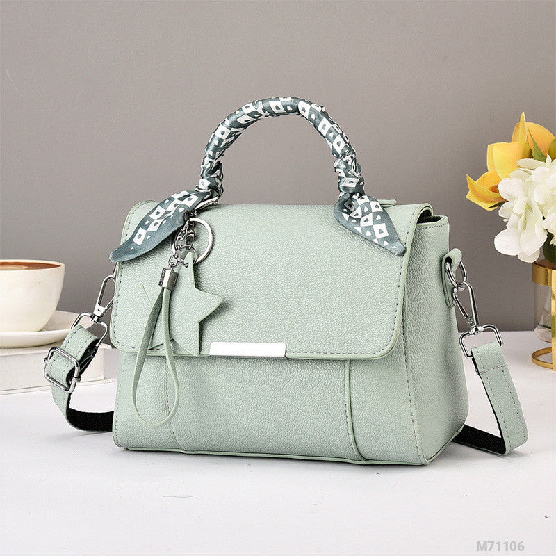 Woman Fashion Bag M71106