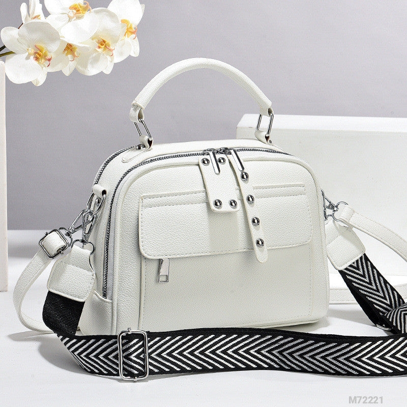 Woman Fashion Bag M72221