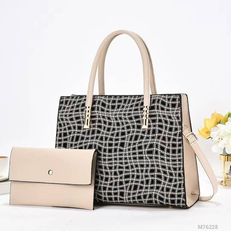 Woman Fashion Bag M76228