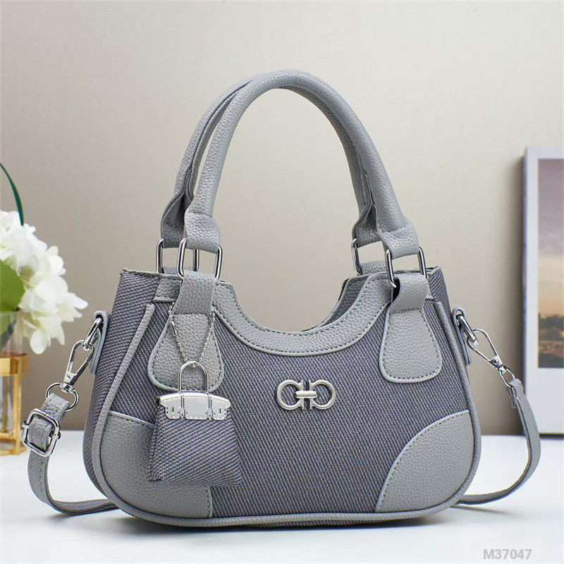 Woman Fashion Bag M37047