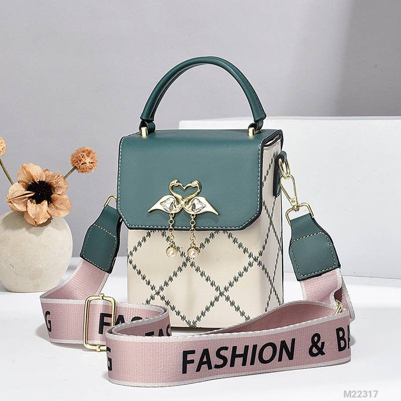 Woman Fashion Bag M22317