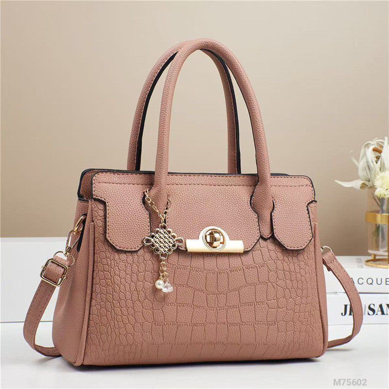 Woman Fashion Bag M75602
