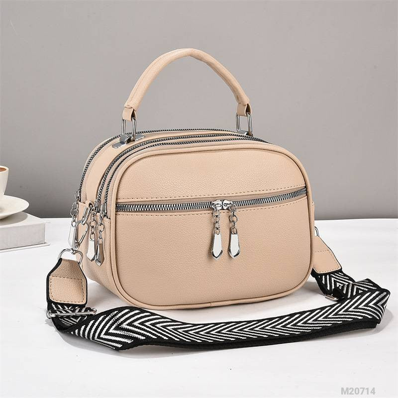 Woman Fashion Bag M20714