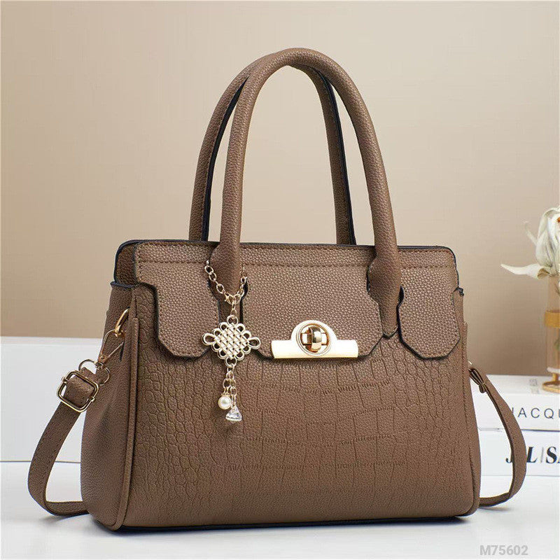 Woman Fashion Bag M75602