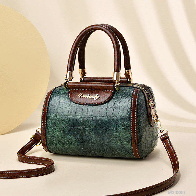Woman Fashion Bag M30380