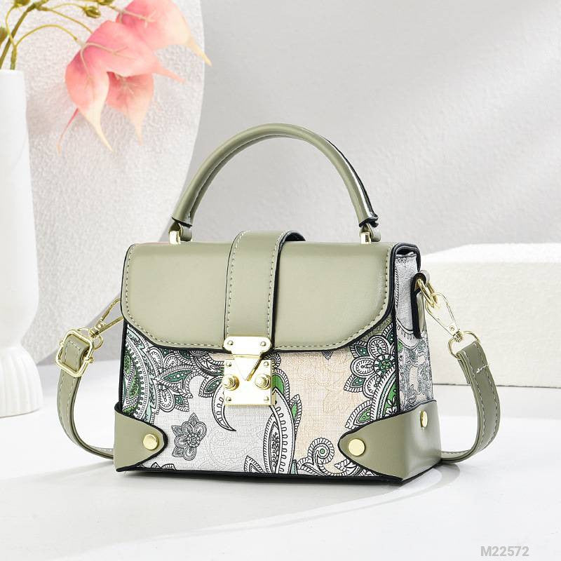 Woman Fashion Bag M22572