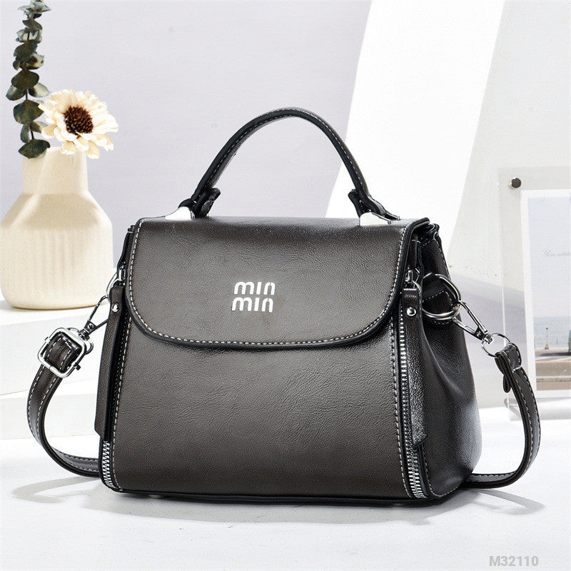 Woman Fashion Bag M32110