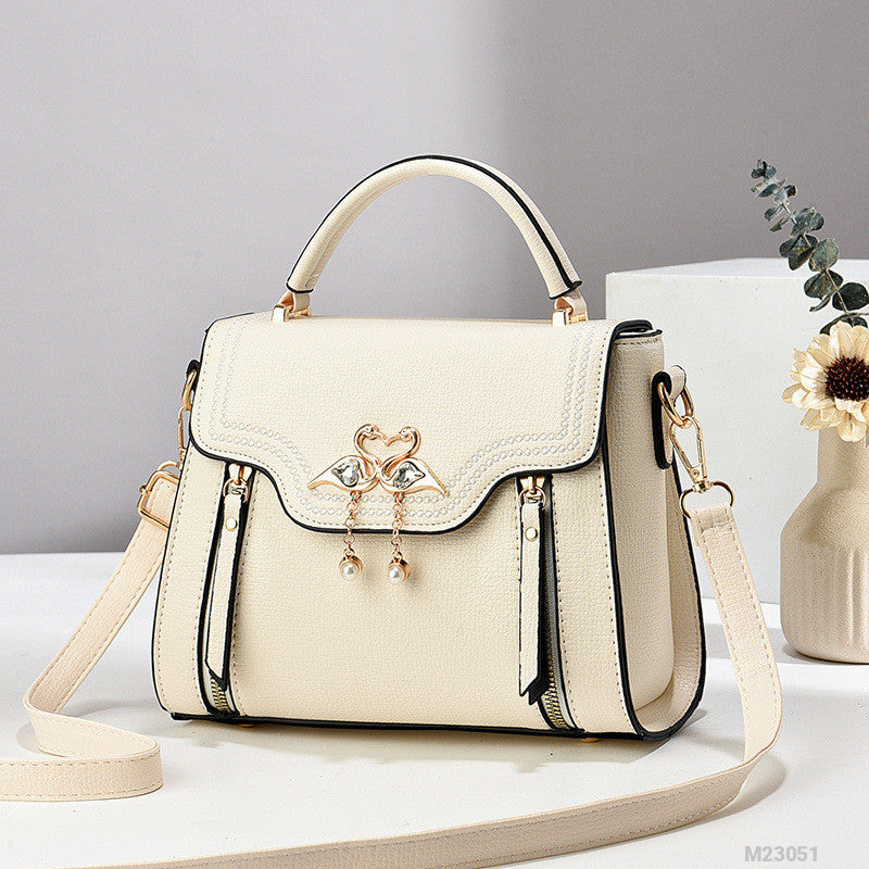 Woman Fashion Bag M23051