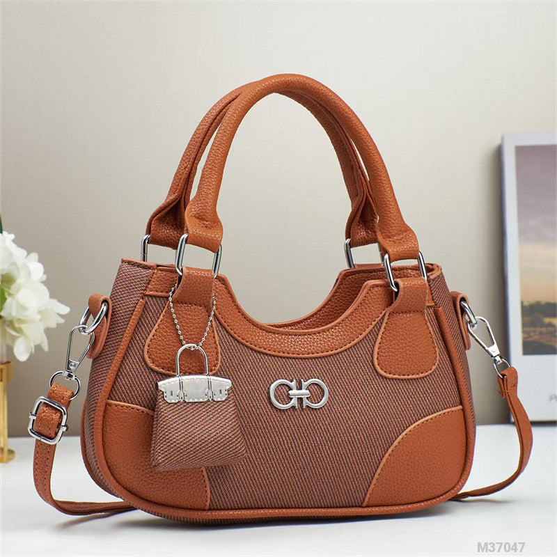 Woman Fashion Bag M37047