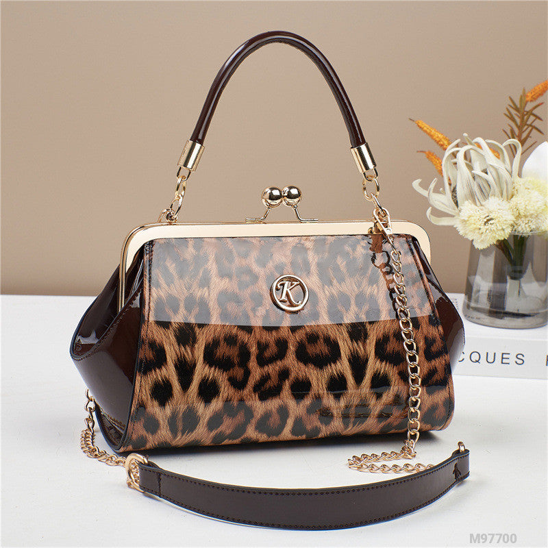 Woman Fashion Bag M97700