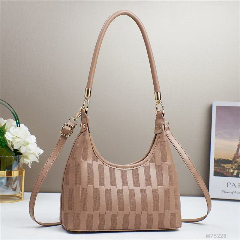 Woman Fashion Bag M75228