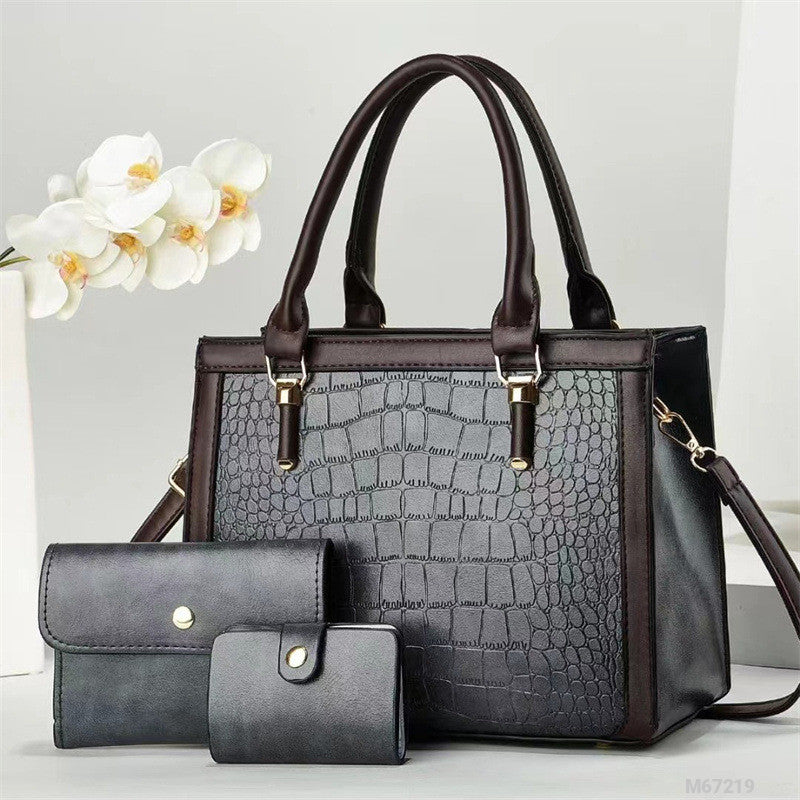Woman Fashion Bag M67219
