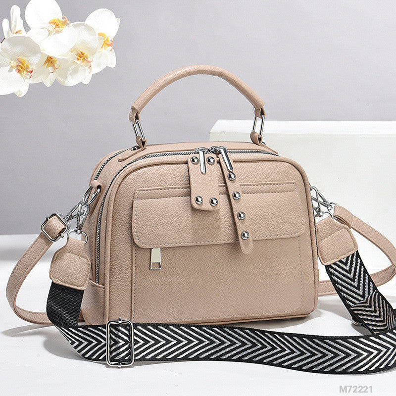 Woman Fashion Bag M72221