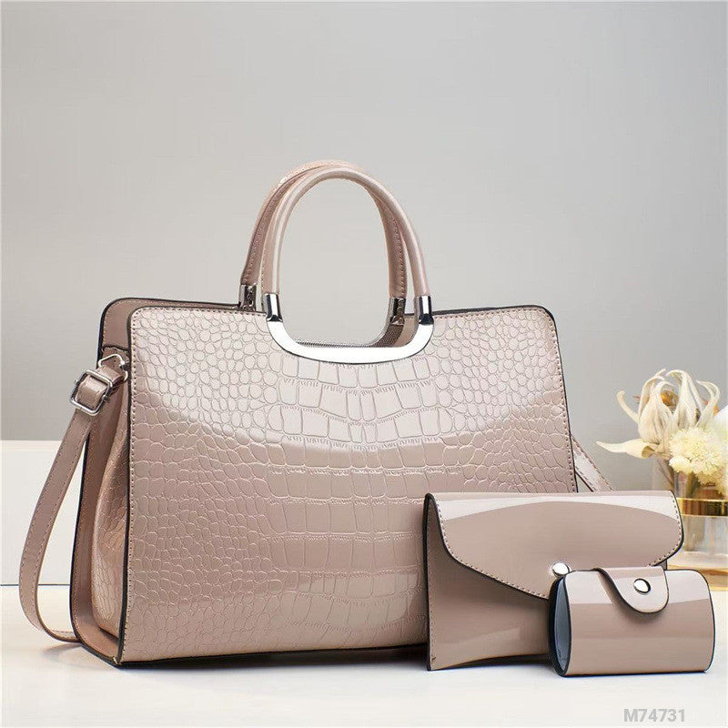 Woman Fashion Bag M74731
