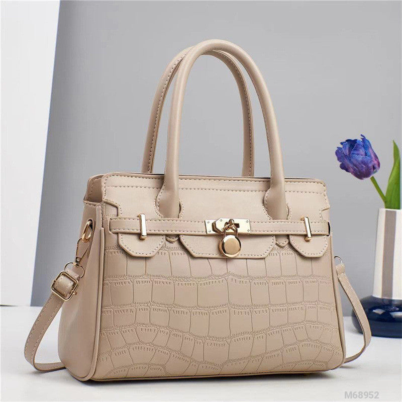 Woman Fashion Bag M68952