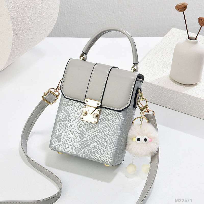Woman Fashion Bag M22571