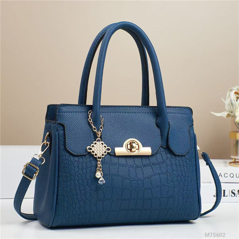 Woman Fashion Bag M75602
