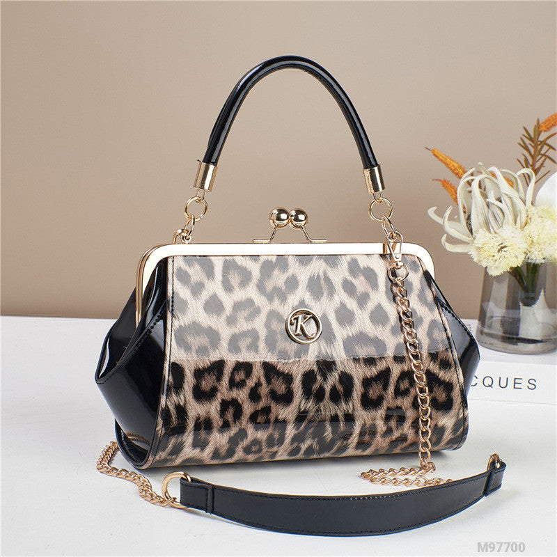 Woman Fashion Bag M97700