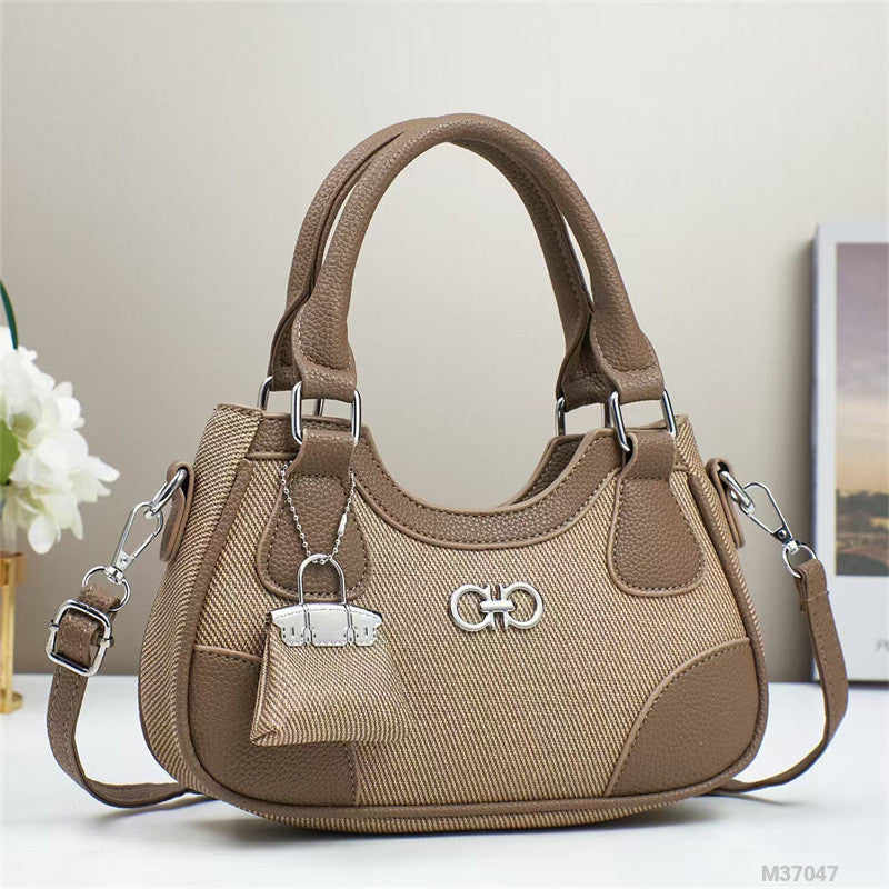 Woman Fashion Bag M37047