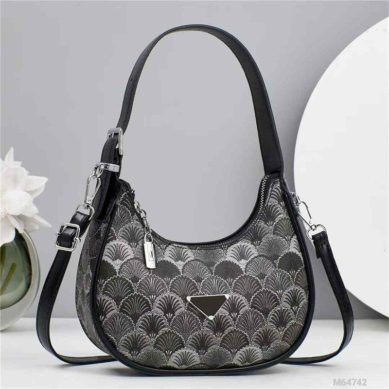 Woman Fashion Bag M64742