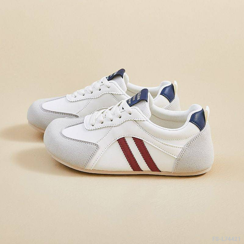 Diseño casual de Greta con cordones