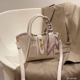 Woman Fashion Bag LB-L37149