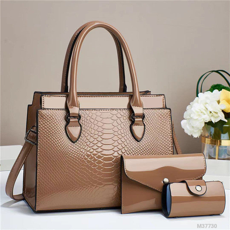 Image of Woman Fashion Bag M37730