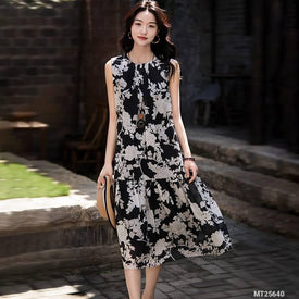 Woman Fashion Dress MT25640