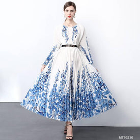 Woman Fashion Dress MT93210