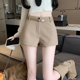 Woman Fashion Shorts DT72240