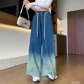 Woman Fashion Jeans DT24593