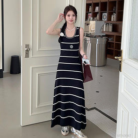 Woman Fashion Dress MT63067