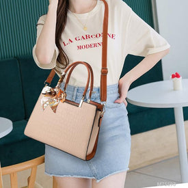 Woman Fashion Bag M75593