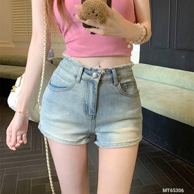 Woman Fashion Shorts MT65306