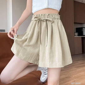 Woman Fashion Shorts MT18508