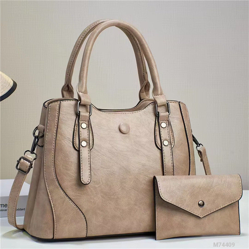 Image of Woman Fashion Bag M74409