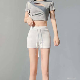 Woman Fashion Shorts MT19105