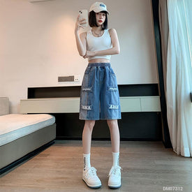 Woman Fashion Shorts DM07312