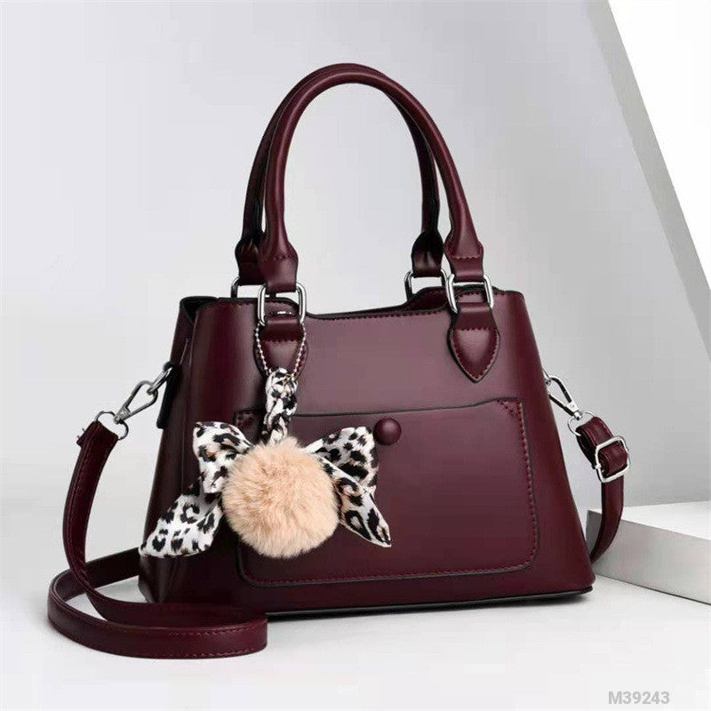 Image of Woman Fashion Bag M39243