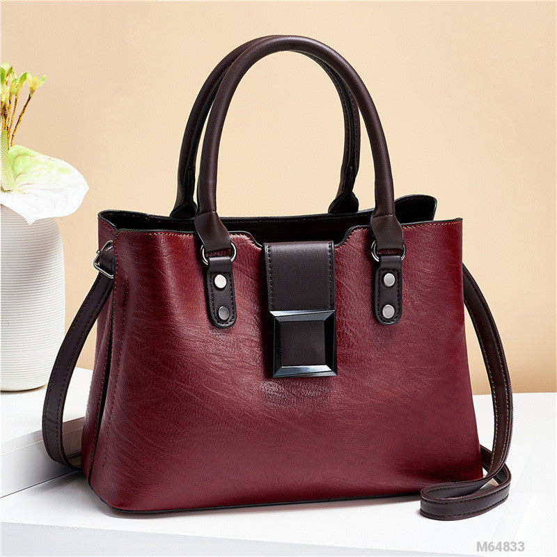 Image of Woman Fashion Bag M64833