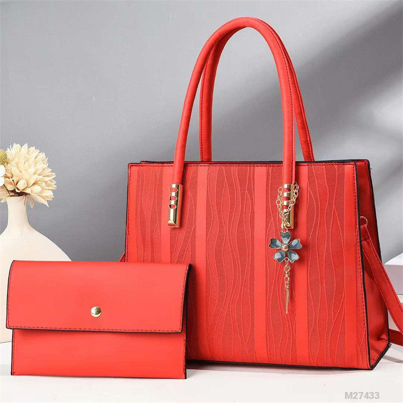 Image of Woman Fashion Bag M27433