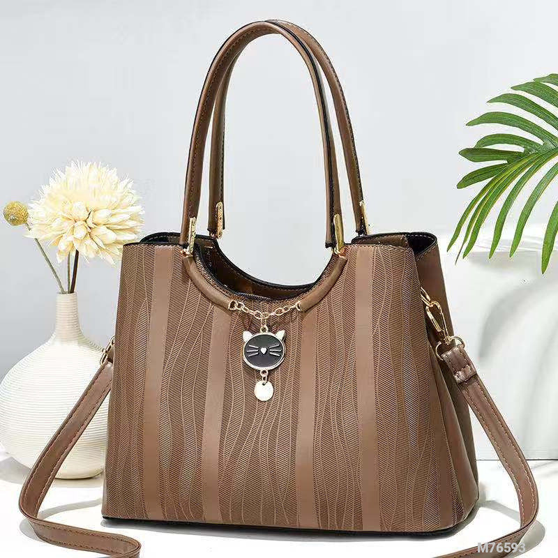 Woman Fashion Bag M76593