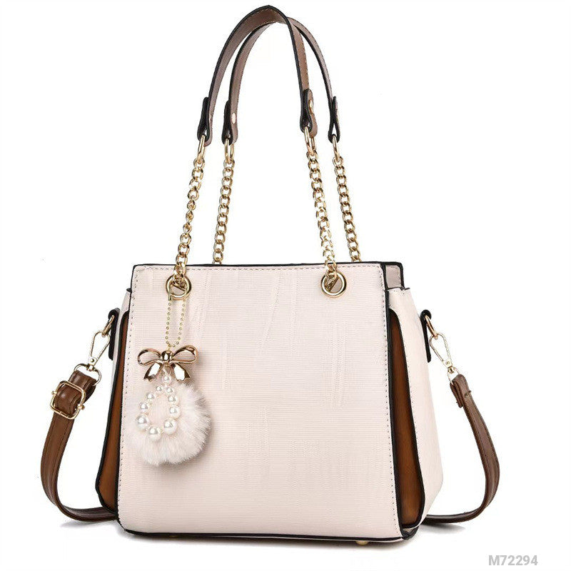 Image of Woman Fashion Bag M72294