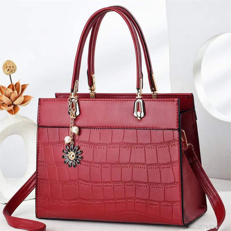 Image of Woman Fashion Bag M76834