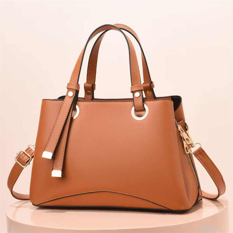 Image of Woman Fashion Bag M50137