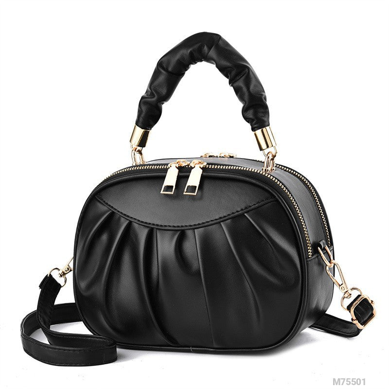 Image of Woman Fashion Bag M75501
